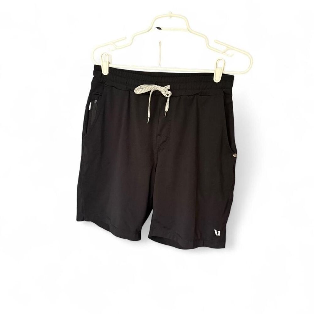 Vuori Men’s Black Athletic Shorts Size Medium Drawstring Stretch Performance Gym